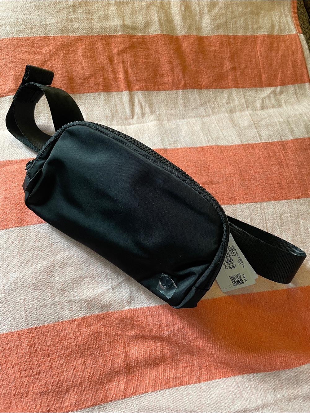 lululemon athletica Black Belt Bag Sling
